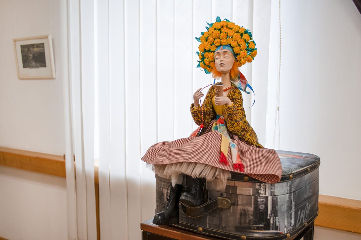 Персональна виставка авторської художньої ляльки Лариси Метлікіної «Читаючи Кобзар…»